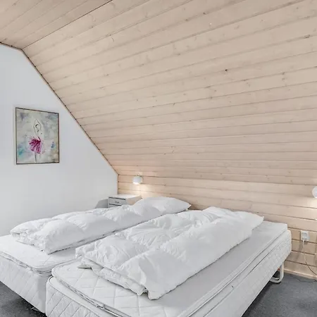 Dom wakacyjny Beautiful In Rm With 3 Bedrooms, Sauna And Wifi *