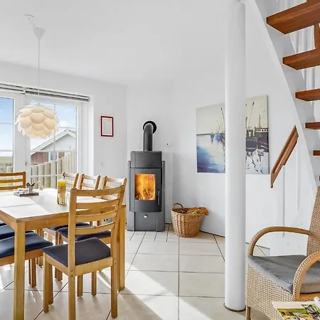Beautiful In Rm With 3 Bedrooms, Sauna And Wifi Dom wakacyjny